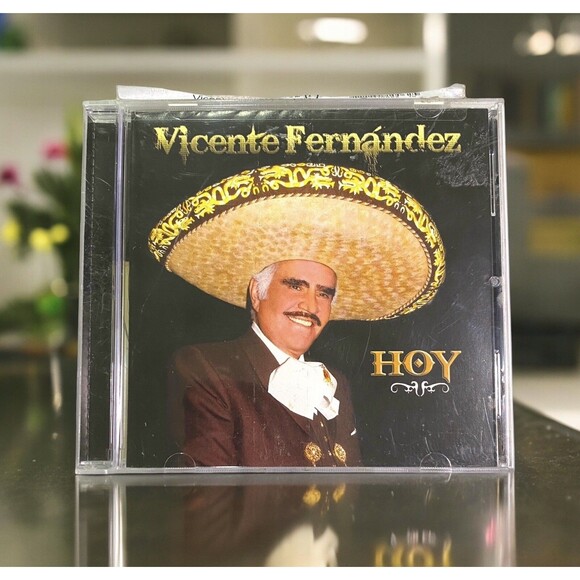 VICENTE FERNANDEZ - HOY - (Music CD, 2013) - Sony Music Musica - 13 Tracks - Picture 1 of 8